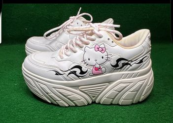  Bershka Hello Kitty Platform Sneakers