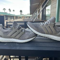 Men’s Adidas Ultra Boost Running Shoe Size 9/ Color :Tan