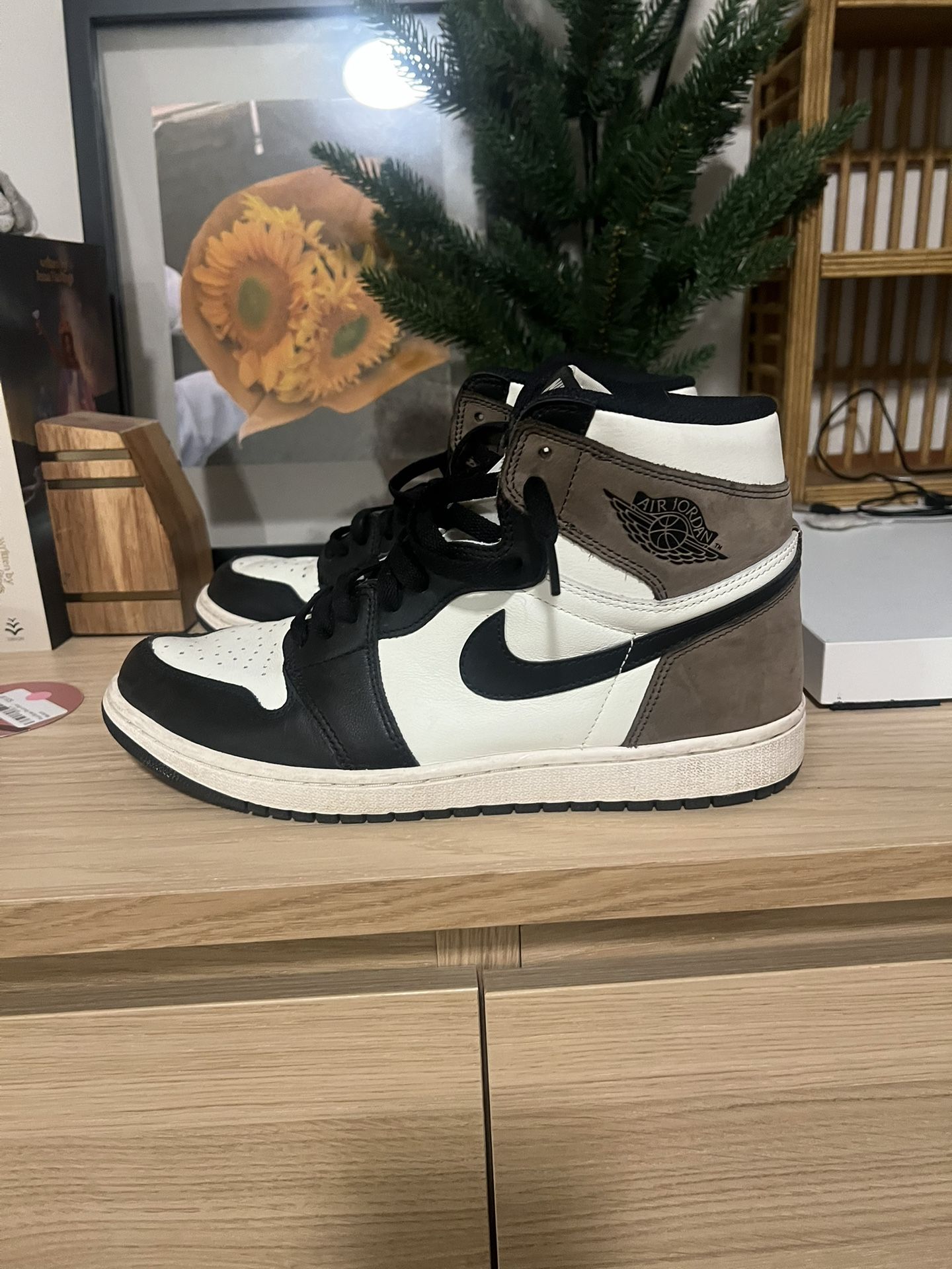 Jordan 1 Mocha 10.5 Men’s