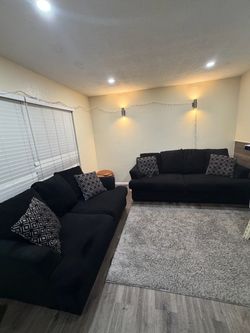Black 2-piece sofa set