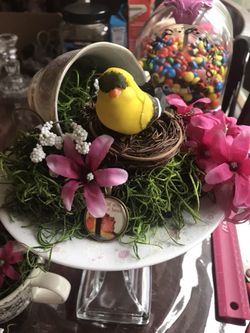 Alice in Wonderland flower Party Wedding Center piece Tea Cup Bird