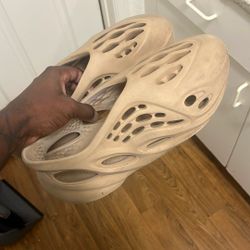 Adidas Foam Runners