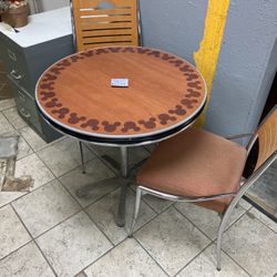 Mickey Table With 2 Chairs 