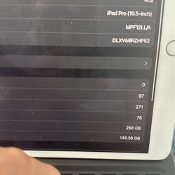 iPad Pro 10.5 256gb With Hard Keyboard Case