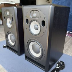 Focal Trio6ST NEW in Black