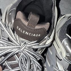 Balenciaga Track