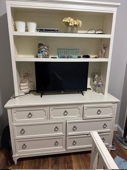 Dresser and Hutch