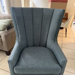 Free Chair -Pick Up In Kendall