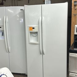 GE Side By Side Refrigerator Guaranteed 