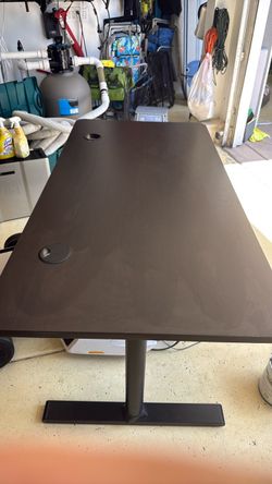Electric stand-up Computer desk