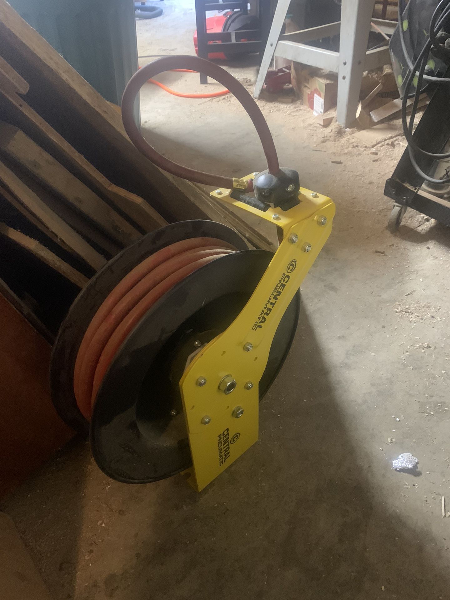 Auto Retract Air Hose Reel