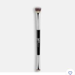 It Cosmetics Brush #5 HEAVENLY LUXE No Tug Dual Eye Shadow Brush NEW! Thumbnail