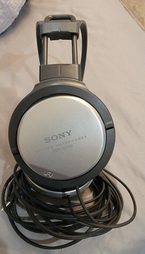 SONY Headphones  MDR-XD100