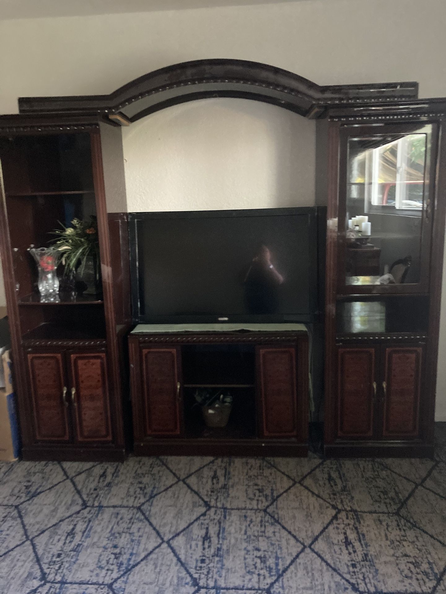 $200 Tv Stand 