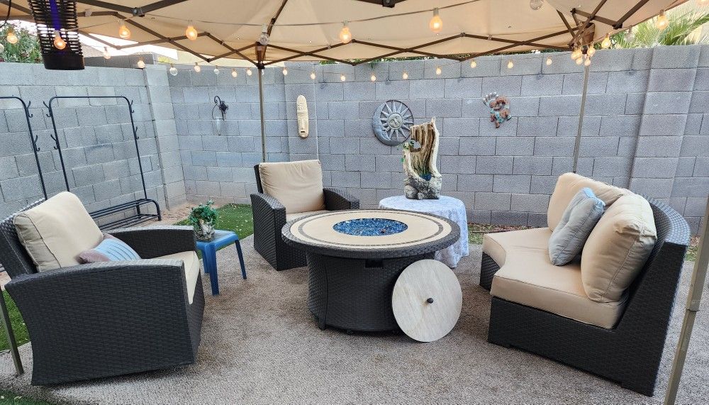 Gorgeous AND Comfortable 15PC Patio Set PLUS Propane Tank & Fire Glass