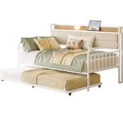 FREE Daybed With Trundle 