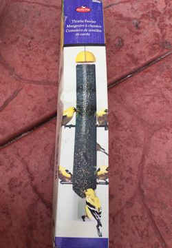 Thistle feeder by perky pet