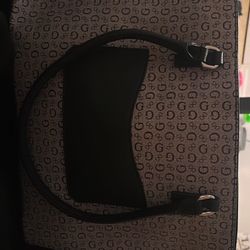 Guess Los Angeles Grey And Black Hand Bag