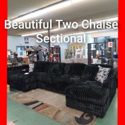 ✨ Extra Wide Sectional
