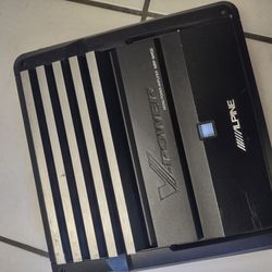 ALPINE AMPS IT'S IN VERY GOOD CONDITION!!
