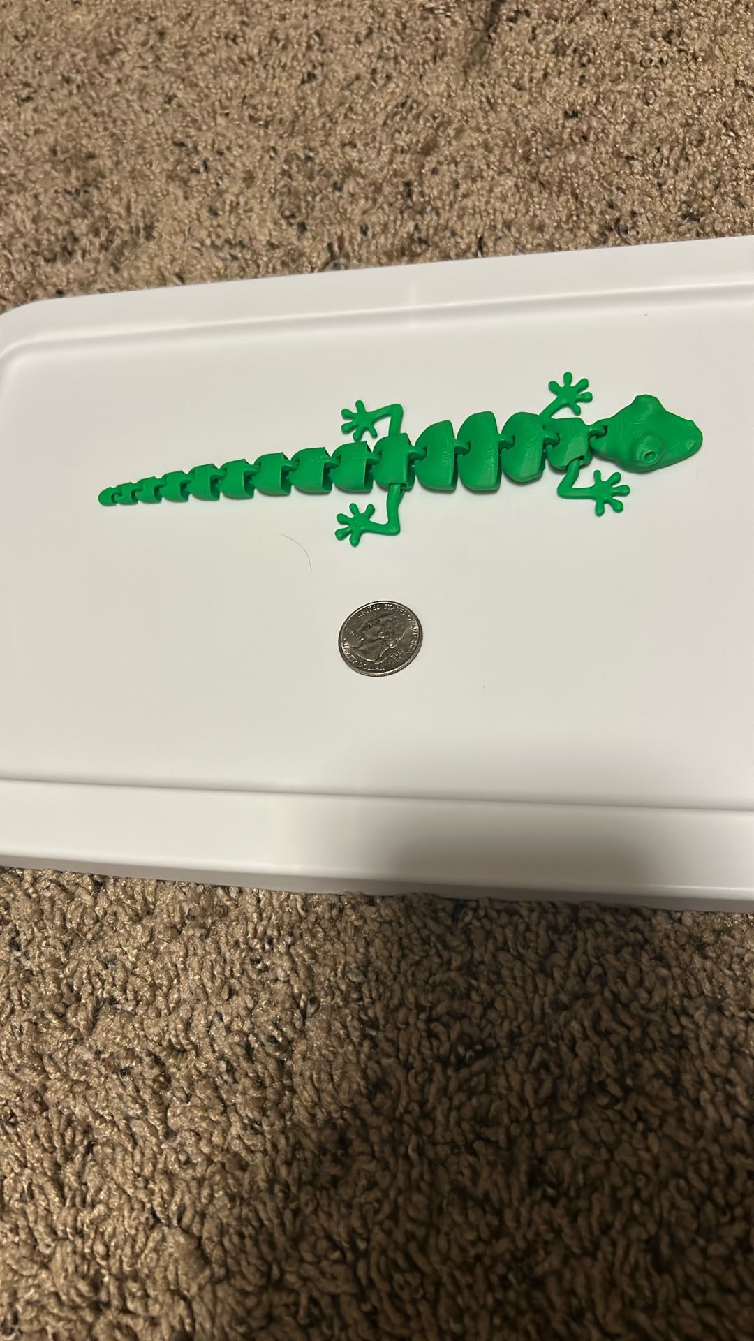 small toy lizard