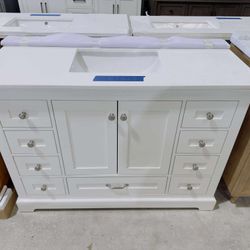 48 in. W x 22 in. D in White Single Bath Vanity with Quartz Top in White  $699 