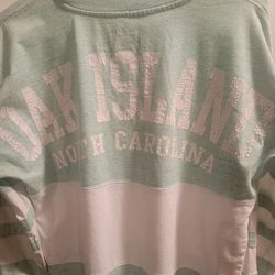 Women's sweatshirt with "Oak Island North Carolina" printed on it Size Small