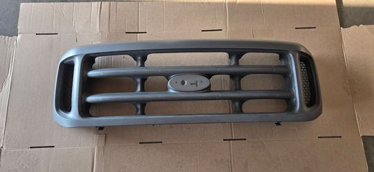 99-04 ford f250 Oem paint ready grille shell $100 cash