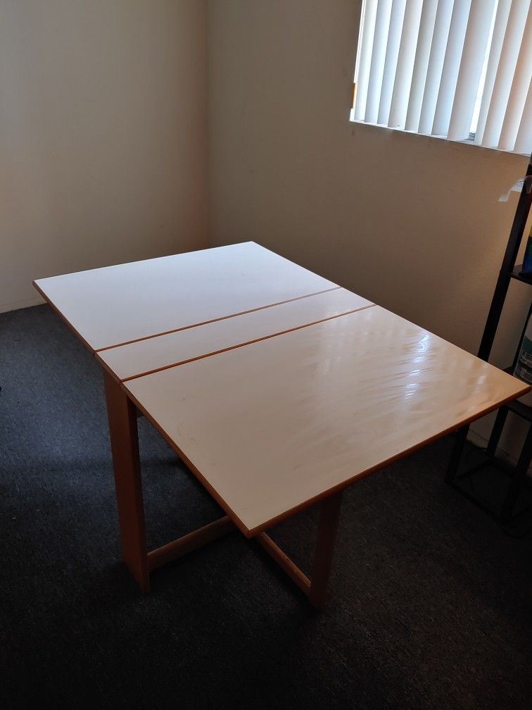 Folding Table Breakfast, Study