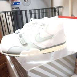  Brand New Size 12 Nike