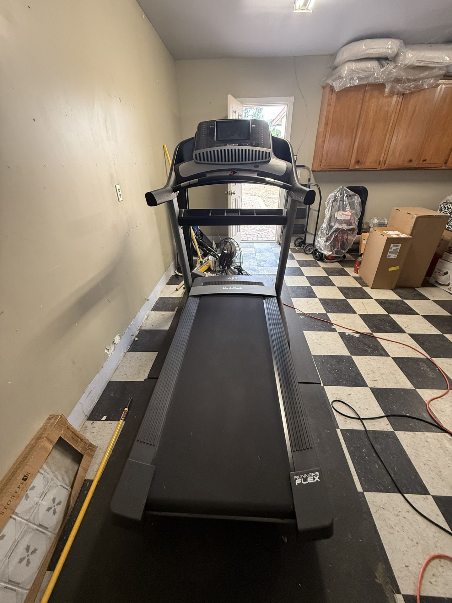 Nordic Track 1750 Commercial Treadmill