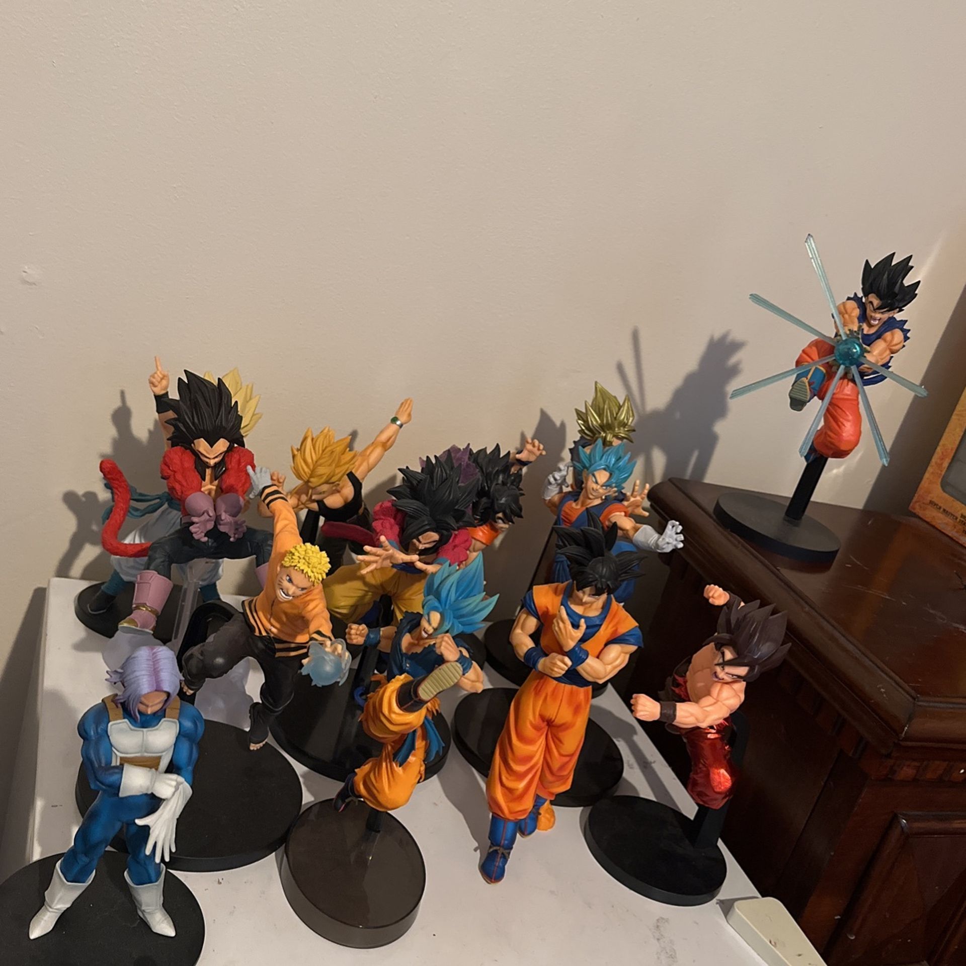 Dragonballballz Statues