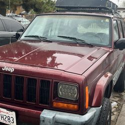 Jeep Cherokee 