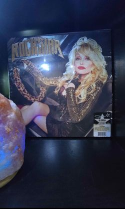 Dolly Parton - Rockstar - brand new 4 set vinyl(some plastic is torn off)