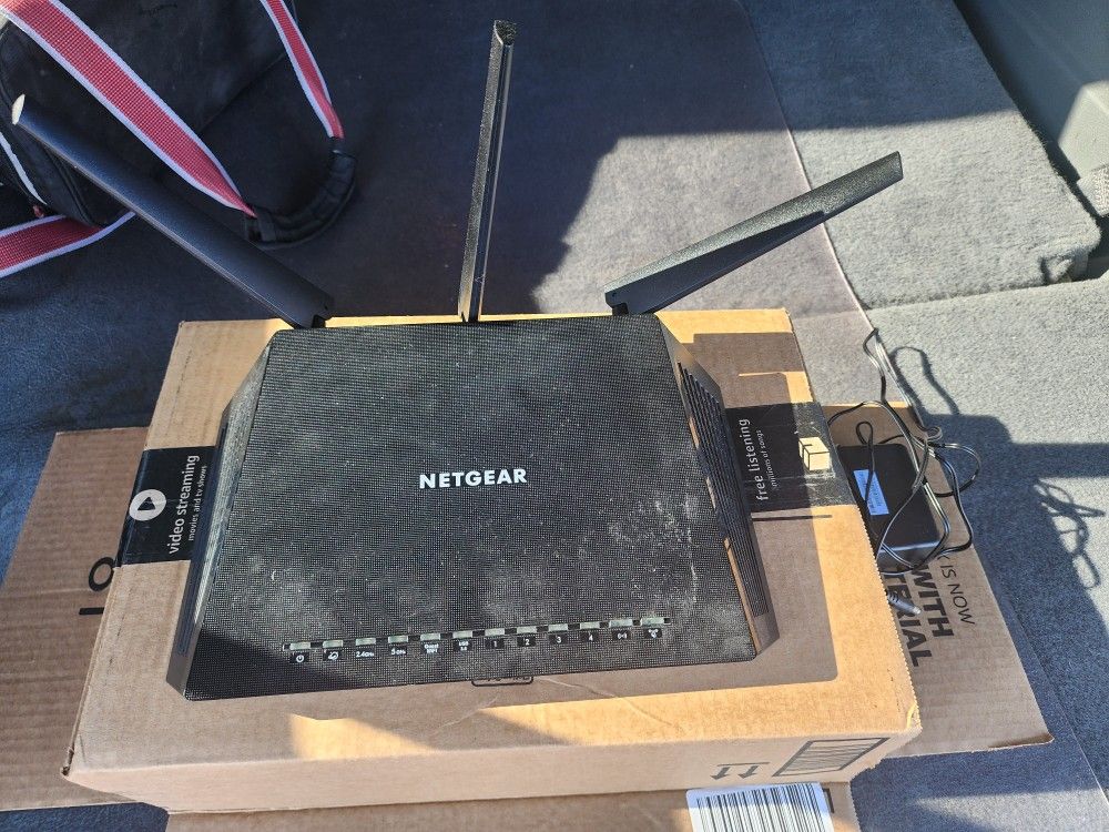 Nighthawk Router 