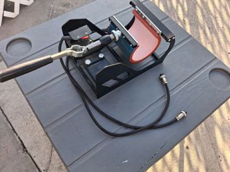 Mug press attachment