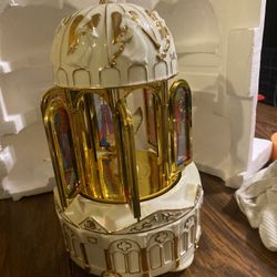 Mr Christmas Gold Label Porcelain Carillon Church Stained Glass Animated