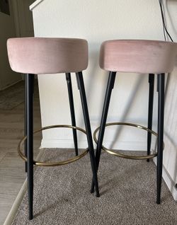 2 Barstools