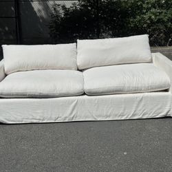 Modern White Deep Seat Sofa Couch (Free Delivery)🚚