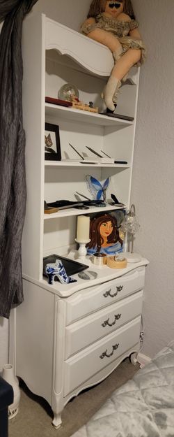 White bedroom furniture