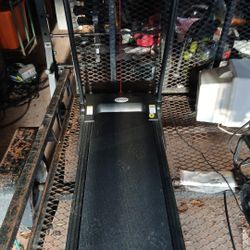 Light Weight Treadmill  Light  New Barley Used  Great Condition  Quiet  With  Speed  And  Stop  On Panal And  Hand  Rails  Folds 