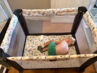Graco Pack 'n Play Playard