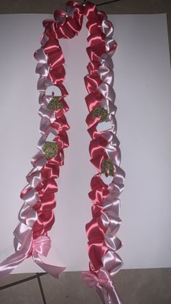 Graduation leis