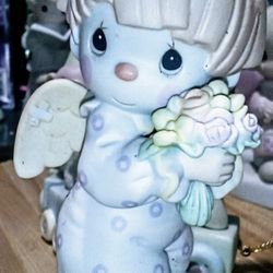 Precious Moments Figurines 
