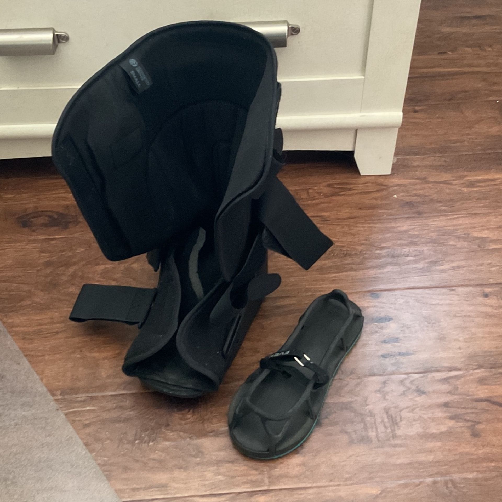 Walking Boot  Size Small (Advanced Ortho Brand) And Evenup Size Small