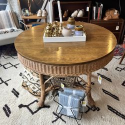 Round Rattan Dining Table Final Sale (G1DC2L)