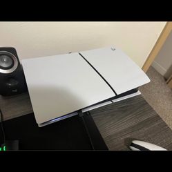 PS5 slim bundle