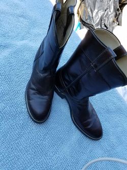 Men's western boots. Can be Unisex