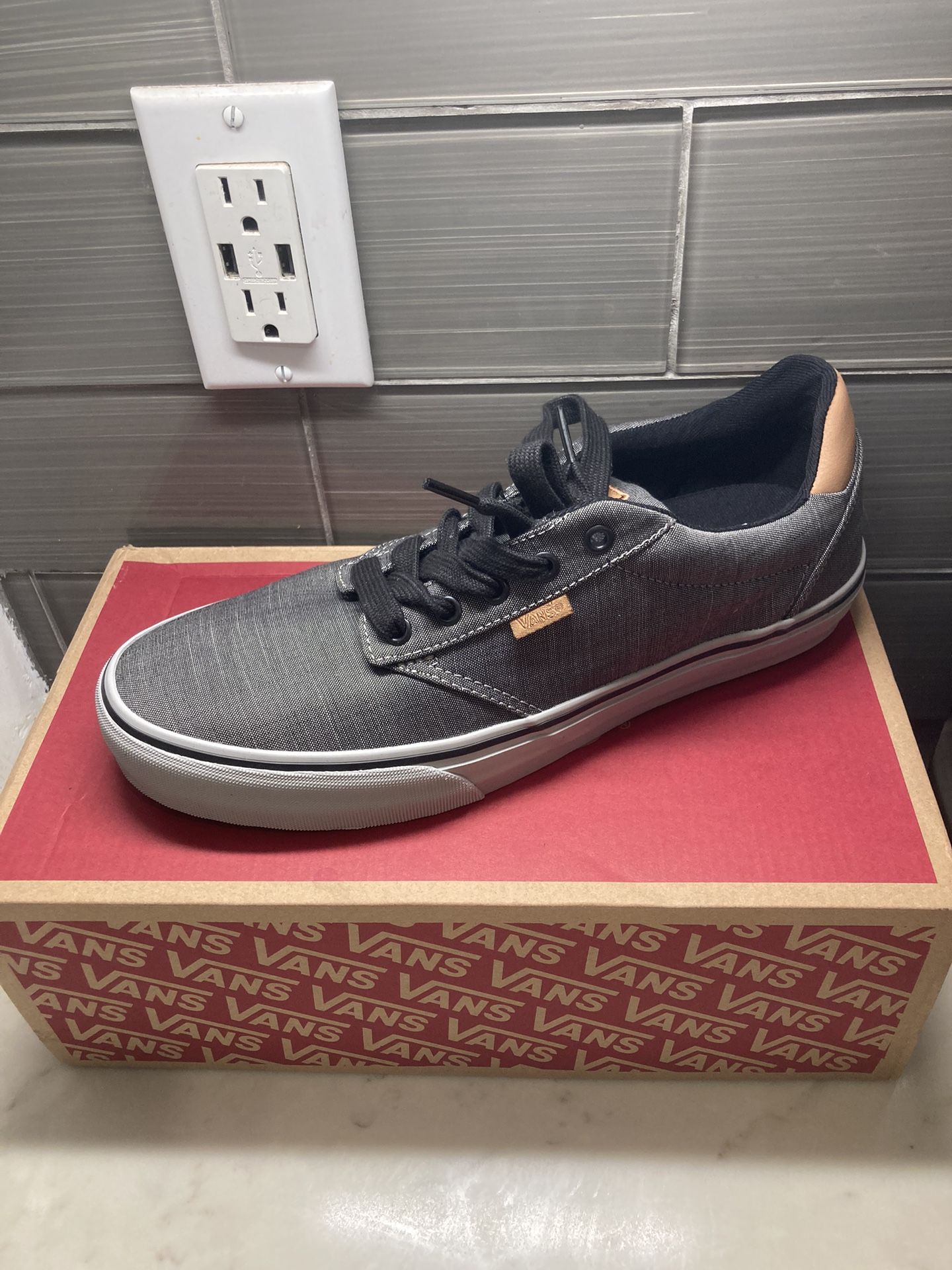 Vans Men's Atwood Deluxe Shoe