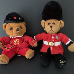 Tower of London & Beefeater Palace Historical Guard Bears Vintage Plush